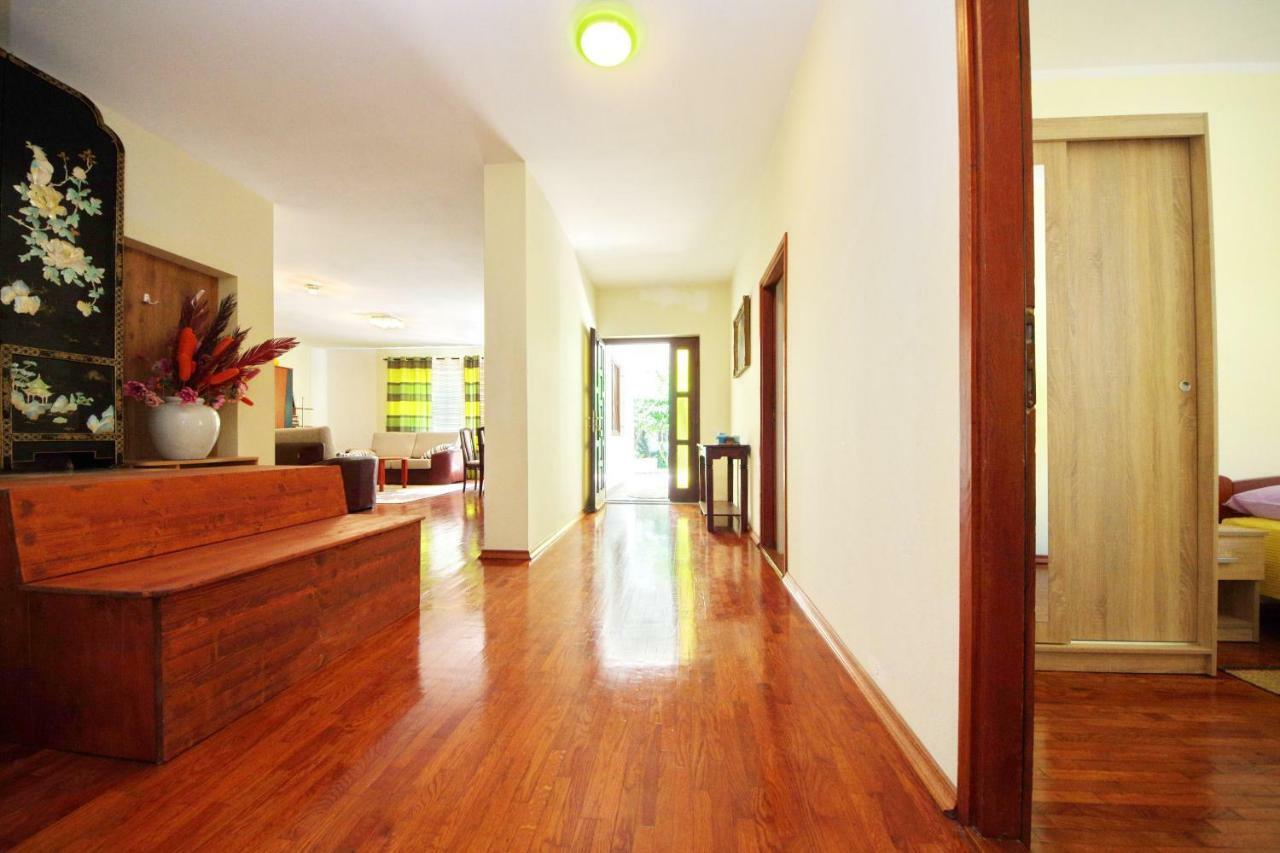 Apartments Eduard Vrsi Bagian luar foto