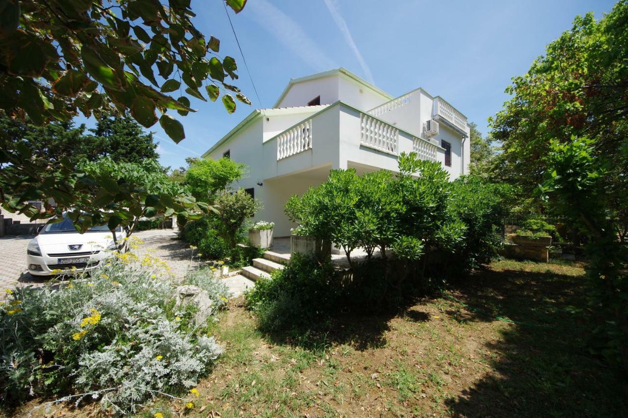 Apartments Eduard Vrsi Bagian luar foto
