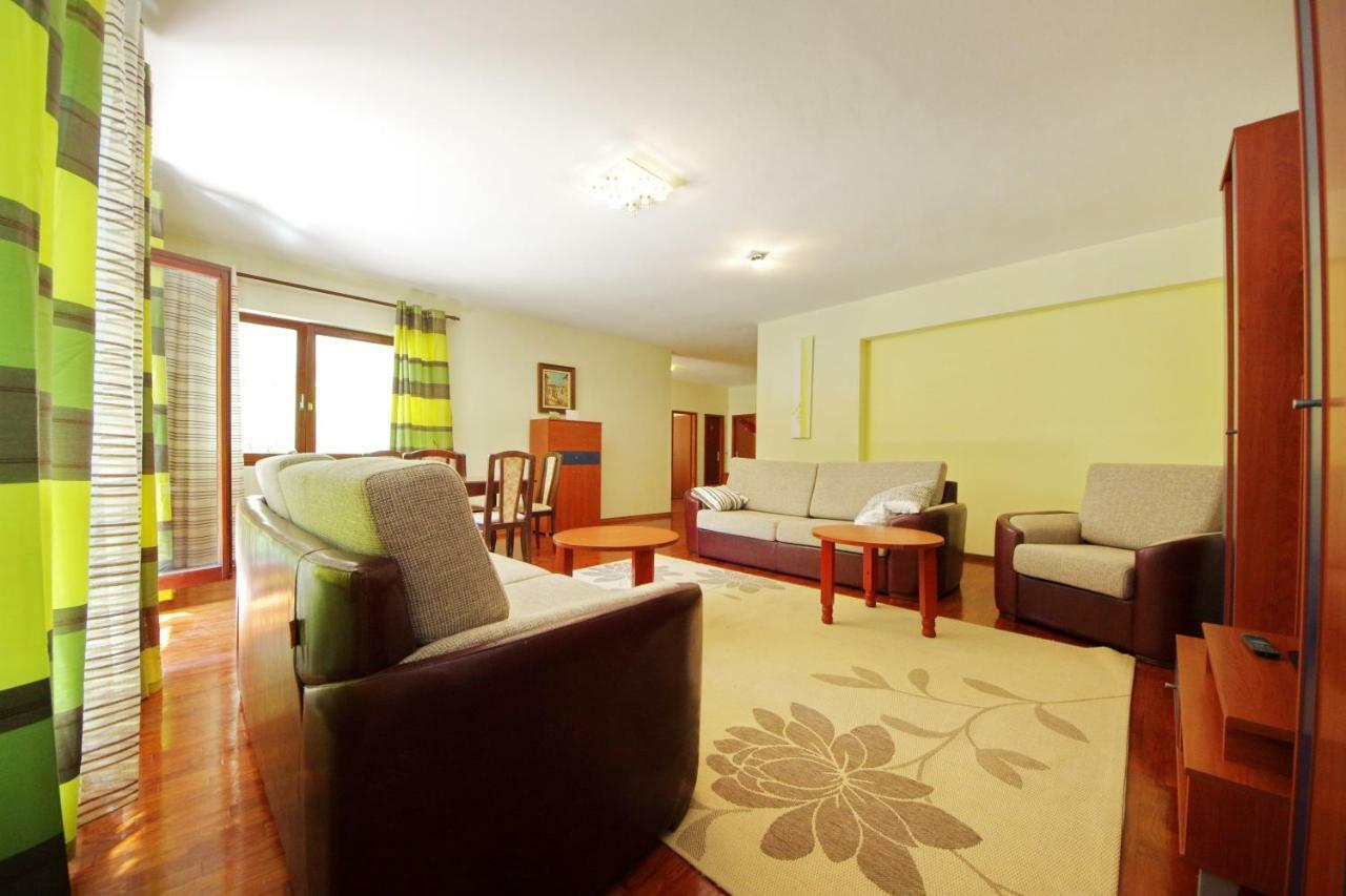 Apartments Eduard Vrsi Bagian luar foto